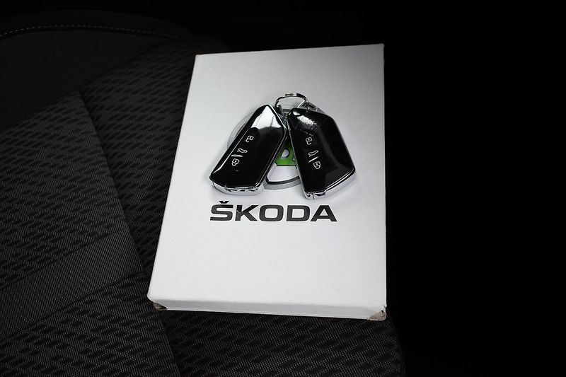 Škoda Octavia 1.5 TSI STYLE*ACC*DPH*ČR 1.MAJ - fotka 31 z 38