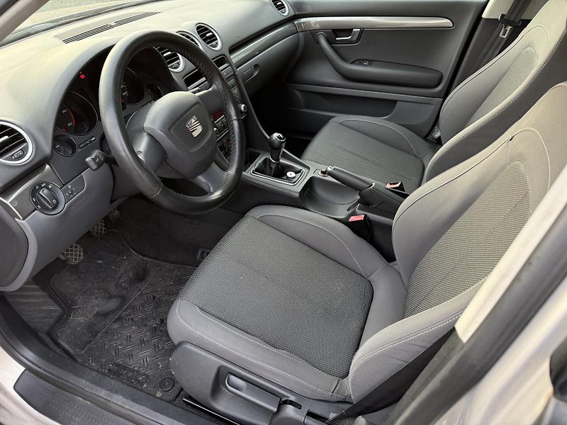 Seat Exeo 2,0TDI 105kW - fotka 8 z 21