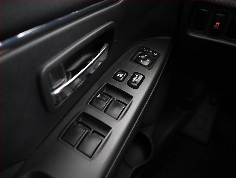 Mitsubishi ASX (2016) 2.2 DI-D, 4X4, Automat - fotka 13 z 18