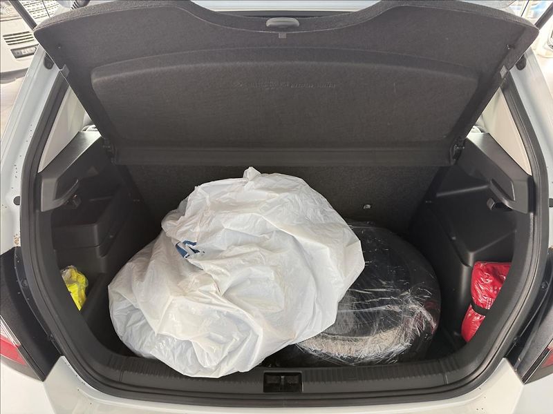 Škoda Fabia 1,2   TSI,SERVISKA,1.MAJ,Red&G - fotka 24 z 26