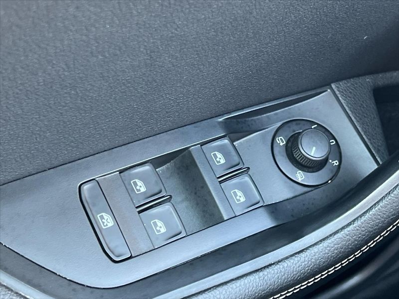 Škoda Superb 2,0 TDi 110kW 7DSG STYLE  REZE - fotka 20 z 27