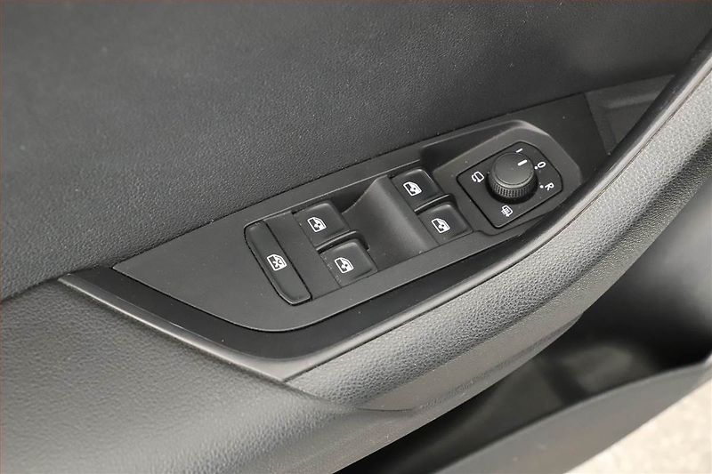 Škoda Karoq (2021) Sportline 2.0 TDI - fotka 9 z 21