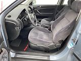 Volkswagen Passat (2003) 1.6 i, AC, tempo - náhled 9