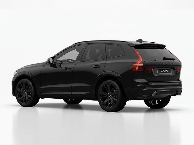 Volvo XC60 (2026) B5 PLUS BLACK + 4SERVIS/ZÁRUKA - fotka 8 z 19