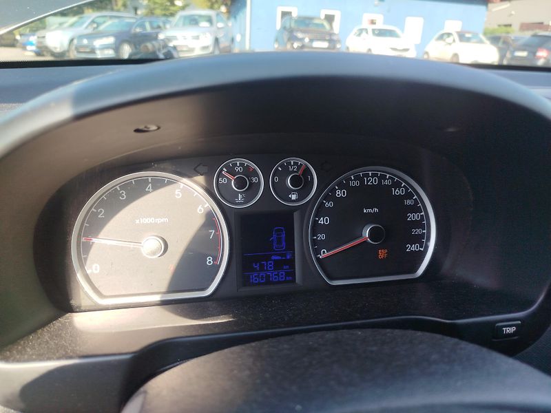 Hyundai i30 (2010) 1.4 16v - fotka 6 z 11