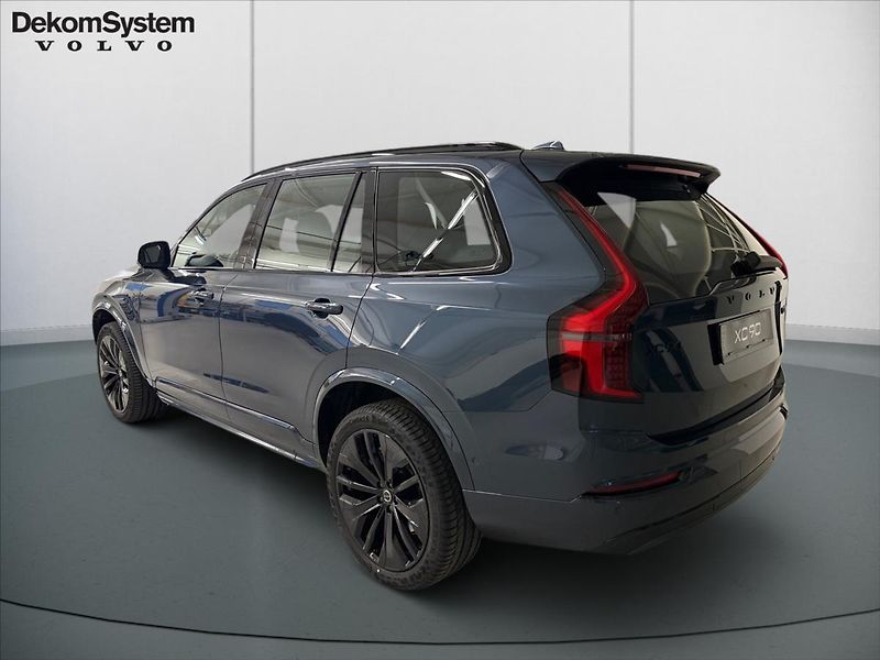 Volvo XC90 2,0  B5 Black Edition - fotka 4 z 15