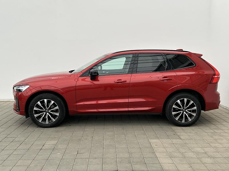 Volvo XC60 2.0  B5 4x4 Plus - fotka 3 z 27
