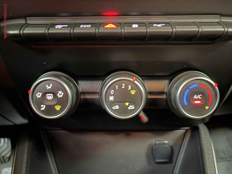 Dacia Duster (2020) 1.0 TCE, 2.maj,ČR, STK6/28 - fotka 15 z 16