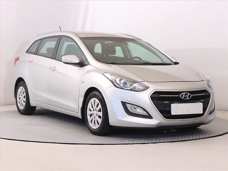 Hyundai i30 (2016) Comfort 1.6 CRDi, Serv.kniha - fotografie inzerátu