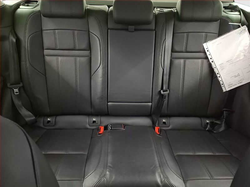 Land Rover Range Rover Evoque (2021) D150 AWD - fotka 10 z 21