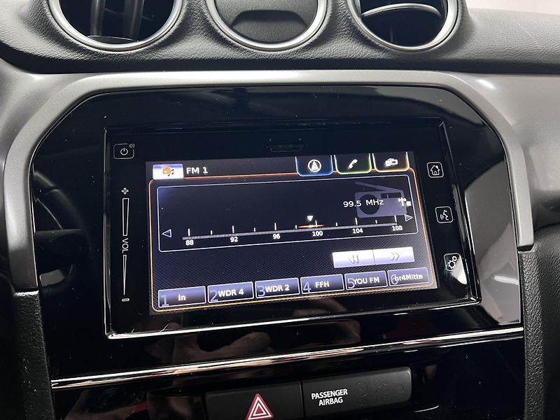 Suzuki Vitara 1.4i 103 kW, 2019 REZERVACE - fotka 26 z 29