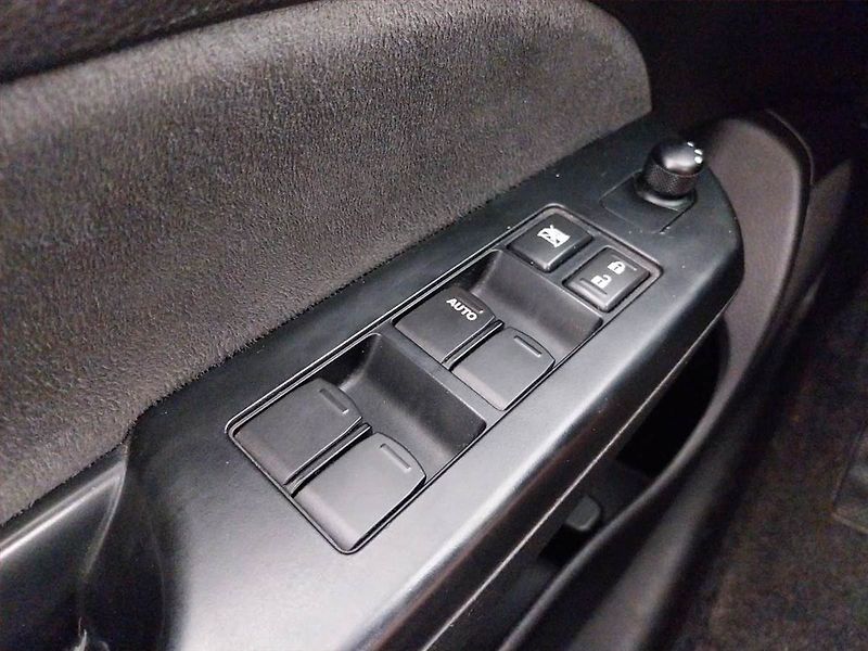 Suzuki Swift (2015) 1.2, jezdí výborně - fotka 21 z 21
