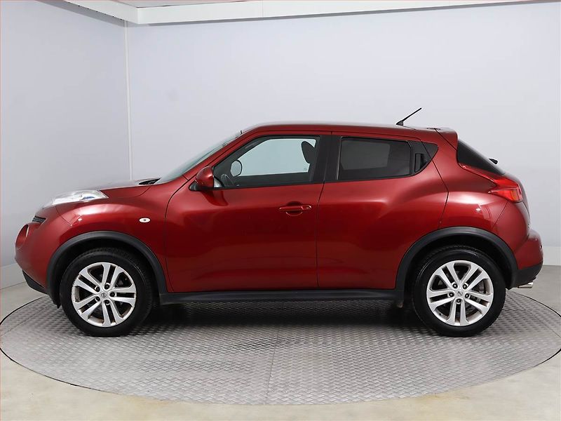 Nissan Juke (2011) 1.6 i, Automat, Serv.kniha - fotka 3 z 15