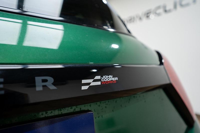 Mini Cooper JCW 2.0 170 kW - fotka 26 z 30