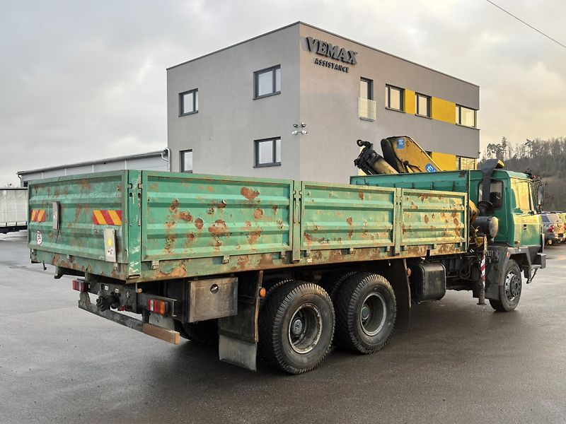 Tatra T815 6X6.2 s hydraulickou ruko - fotka 4 z 18