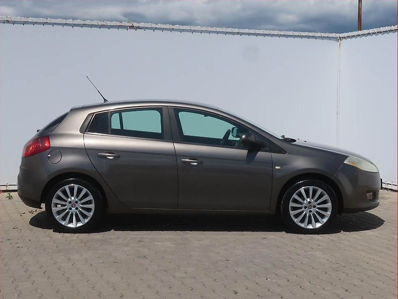 Fiat Bravo (2007) 1.4 16V, nová STK, udržované - fotka 6 z 14