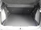 Peugeot 2008 (2026) ALLURE Hybrid 145k e-DCS6 - náhled 11