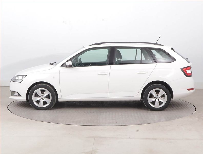 Škoda Fabia (2019) Ambition 1.0 TSI, Tempomat - fotka 3 z 14