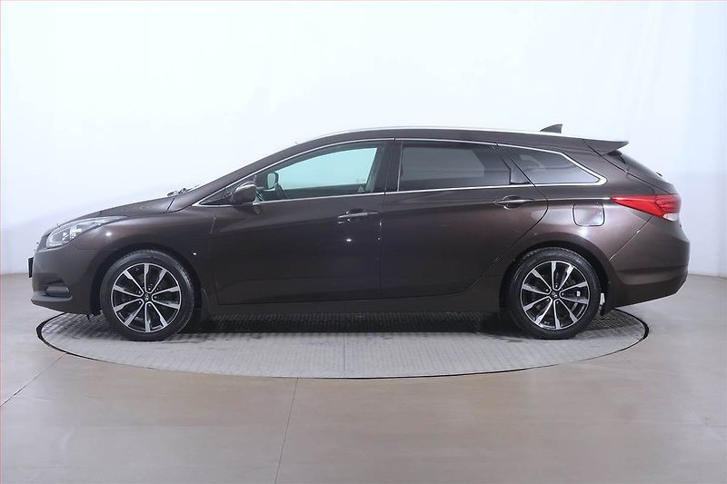 Hyundai i40 (2016) 1.7 CRDi, Serv.kniha, Navi - fotka 3 z 23
