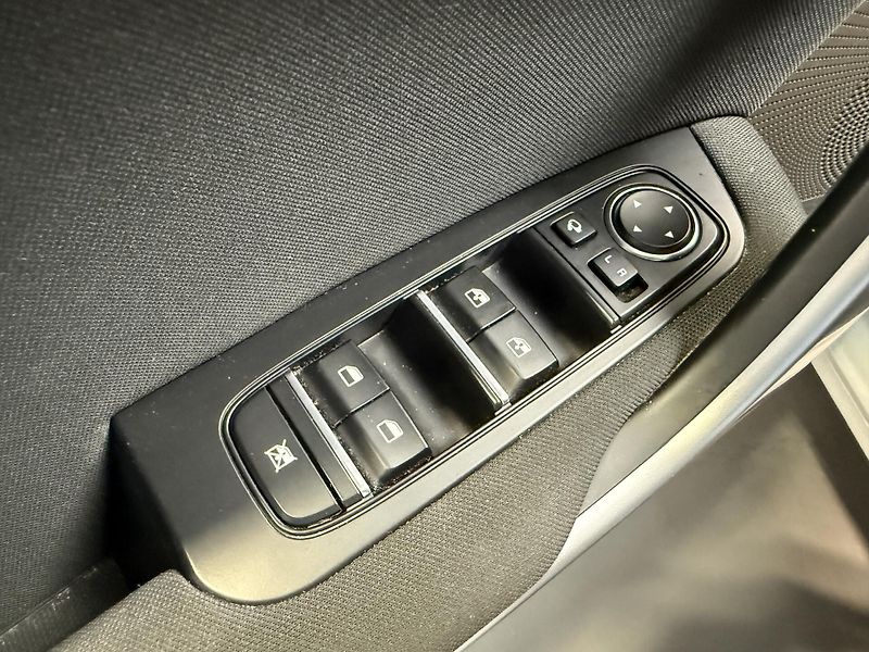 Kia Ceed 1.5 T-GDI 118kW Top SW DCT - fotka 10 z 12