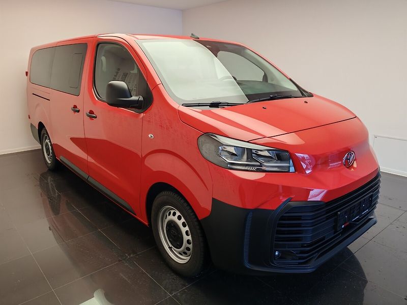 Toyota ProAce Verso 2,0D L2 6MT Combi 8S - fotka 2 z 22