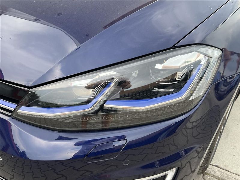 Volkswagen e-Golf 0,0 Pro Sport NAVI záruka TČ - fotka 12 z 12
