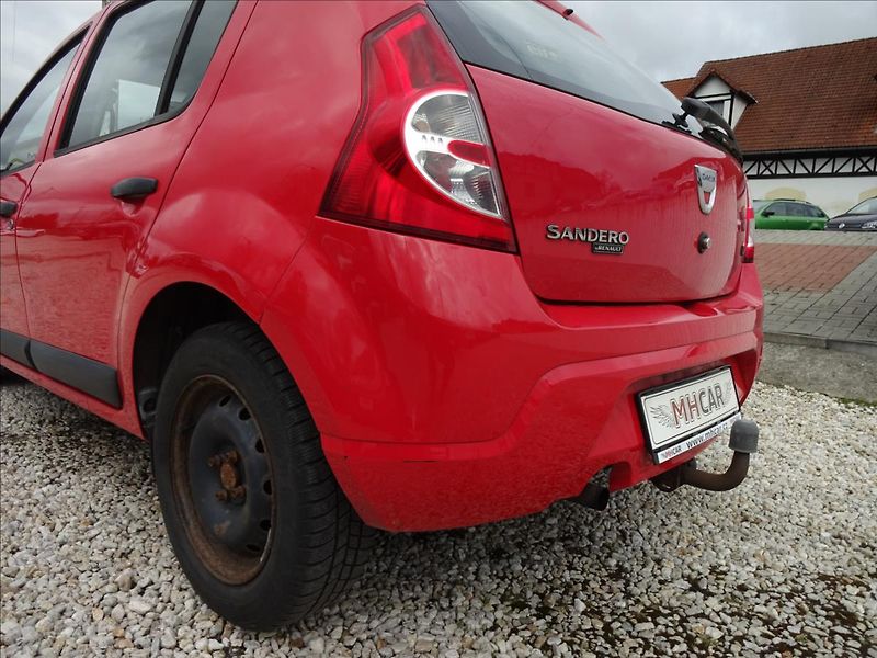 Dacia Sandero 1,4i 55kW - fotka 14 z 39
