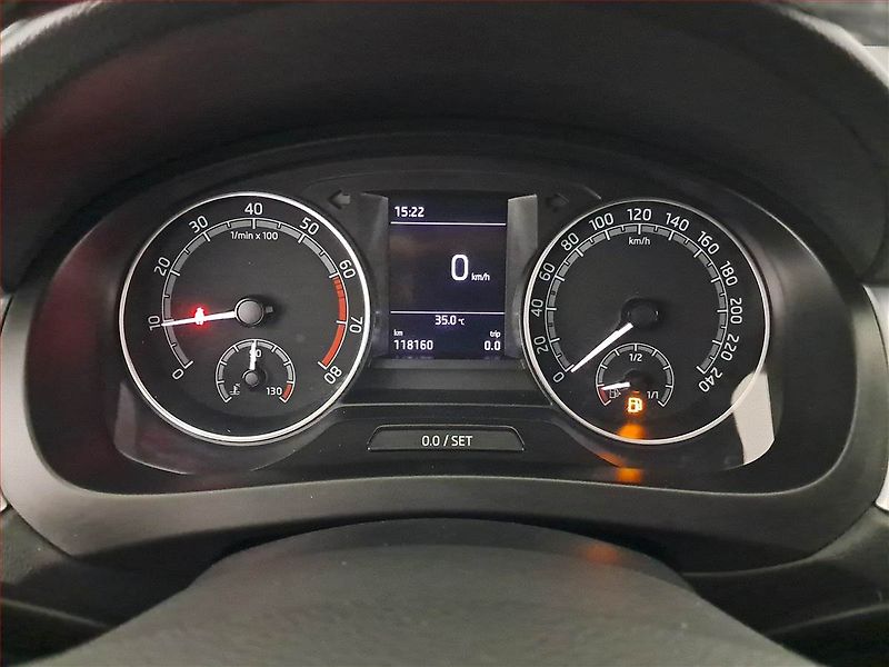 Škoda Rapid (2018) 1.0 TSI, Tempomat - fotka 11 z 19