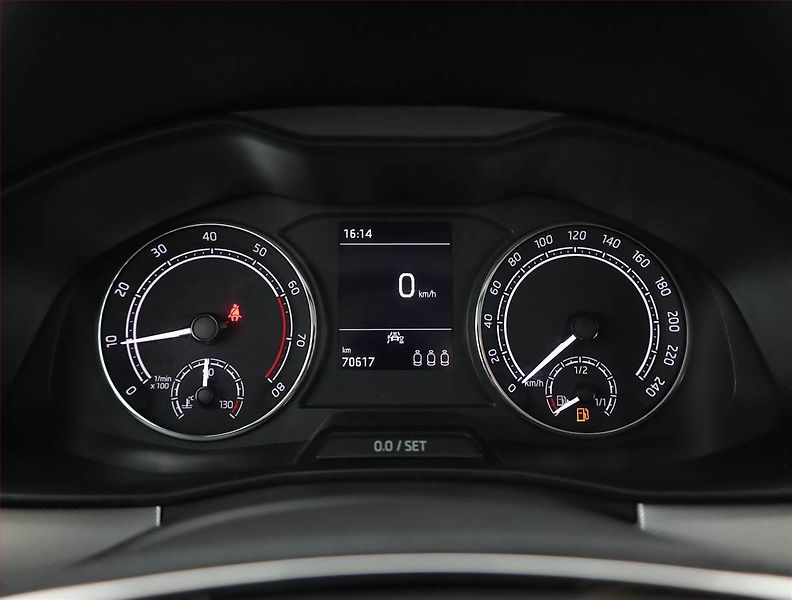 Škoda Kamiq (2022) Ambition 1.0 TSI, Serv.kniha - fotka 9 z 21