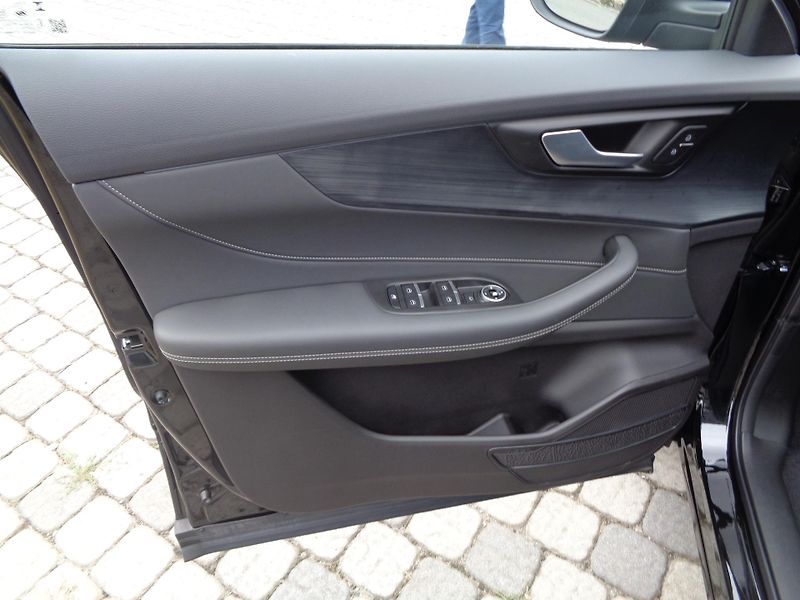 Chery Tiggo 4 HEV (2026) 1,5 HEV Comfort Limit nabídka! - fotka 13 z 24