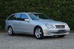 Mercedes-Benz Třídy C (2002) C 220 CDI Avantgarde - fotografie inzerátu