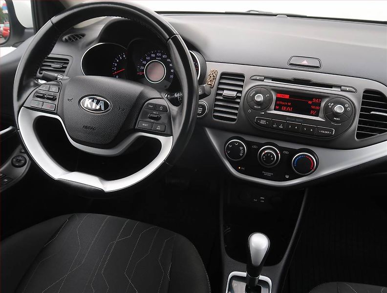 Kia Picanto (2016) 1.2 CVVT, Automat, ČR,1.maj - fotka 7 z 20