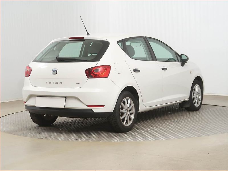 Seat Ibiza (2014) 1.2 TSI - fotka 5 z 14