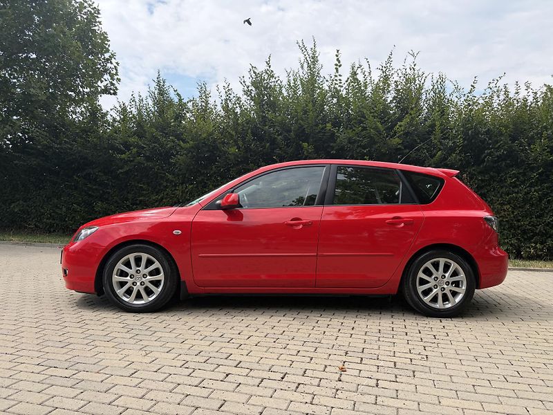 Mazda 3 1.6 Sport - fotka 5 z 27
