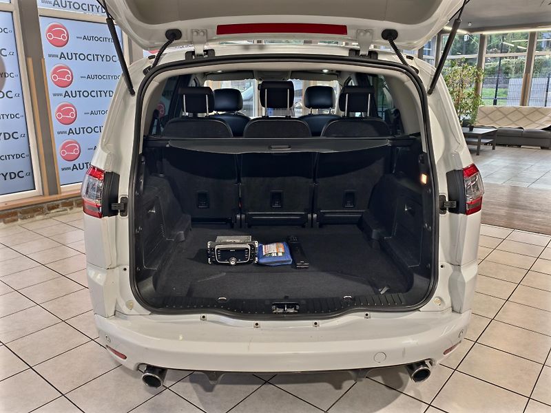 Ford S-MAX 2.2 TDCI 147kW TITANIUM S - fotka 12 z 22