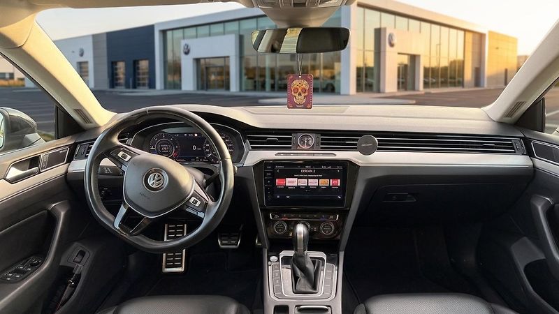 Volkswagen Arteon (2018) DSG 4x4 DPH Tažné DCC WEB - fotka 10 z 19