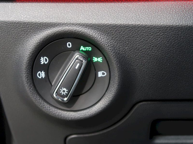 Škoda Kamiq (2026) MONTE CARLO 1.5TSI 110KW DSG P - fotka 35 z 38