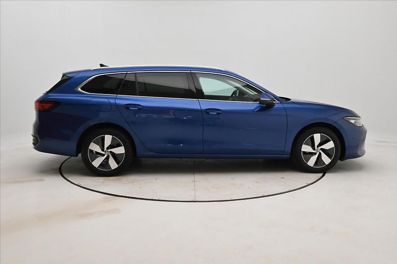 Volkswagen Passat 2,0 TDI 110kW DSG Business Zár - fotka 4 z 33