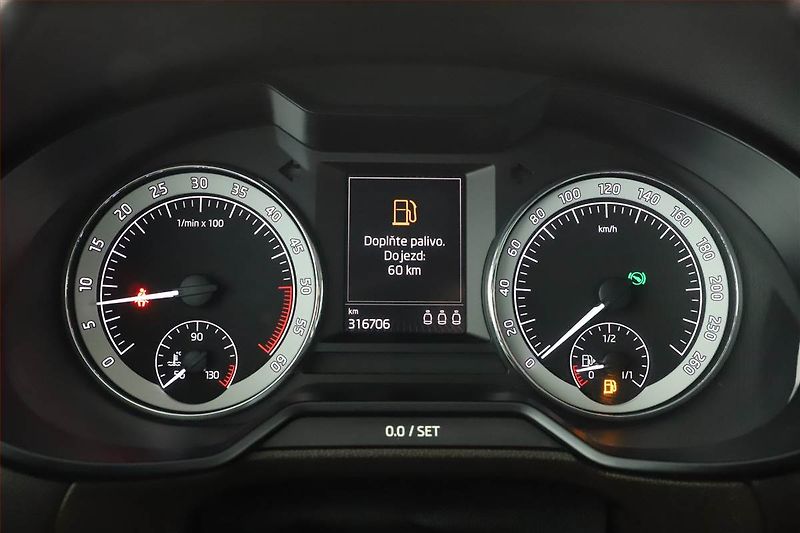 Škoda Octavia (2015) Laurin&Klement 2.0 TDI, 4X4 - fotka 10 z 20