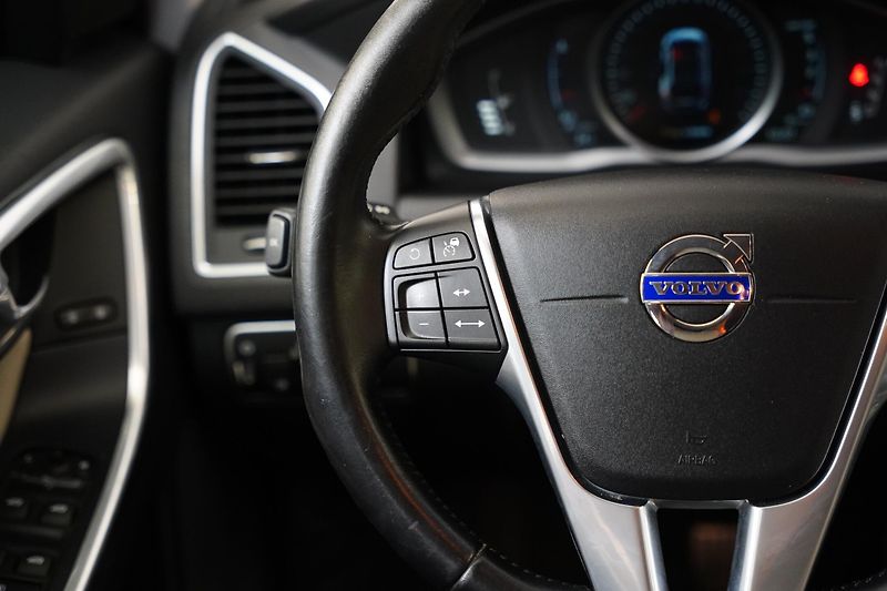Volvo XC60 - fotka 14 z 25