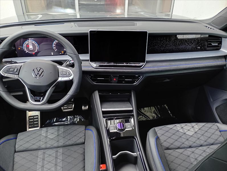 Volkswagen Tayron (2026) 2,0 TSI 150 kW 4MOT  R-Line Pe - fotka 13 z 17
