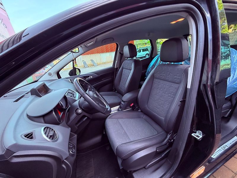 Opel Meriva 1.4 Turbo Innovation, Navi - fotka 13 z 25