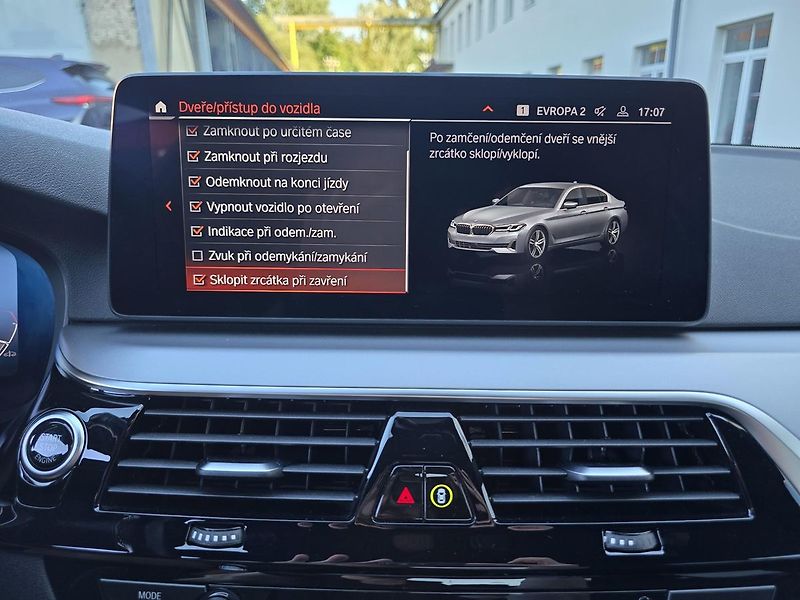 BMW Řada 5 210kW XDRIVE HEADup - DPH - fotka 45 z 53