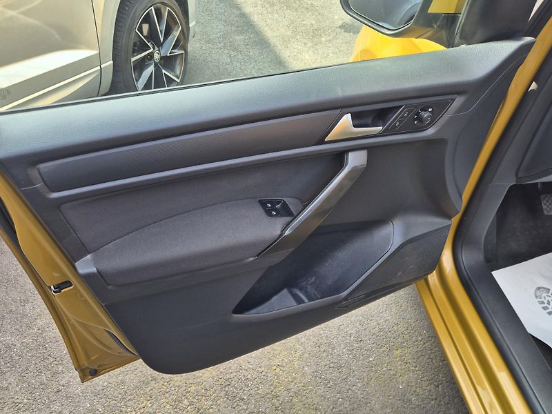 Volkswagen Caddy (2018) 2.0 TDI - fotka 15 z 27