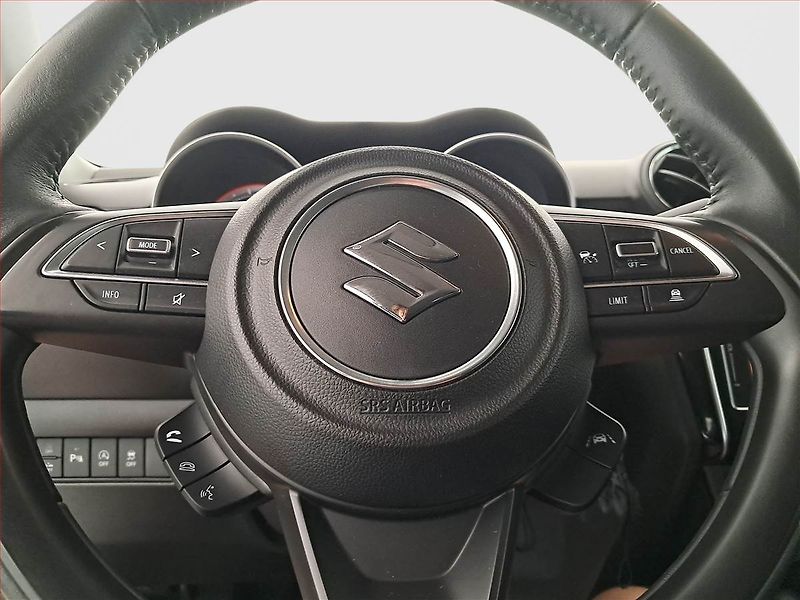 Suzuki Swift (2024) 1.2, ČR,1.maj, Serv.kniha - fotka 16 z 19