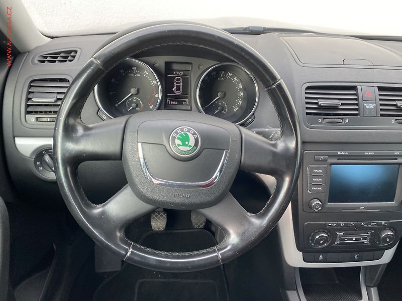 Škoda Yeti (2011) 1.4 TSi, Ambiente - fotka 11 z 17