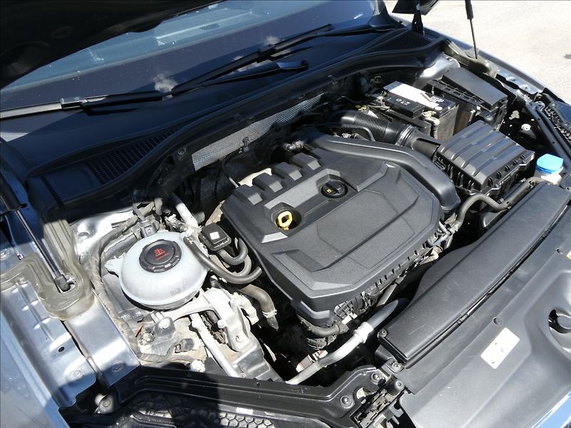 Škoda Superb 1,5 TSi 110kW 1majitel,DSG,DPH - fotka 44 z 47