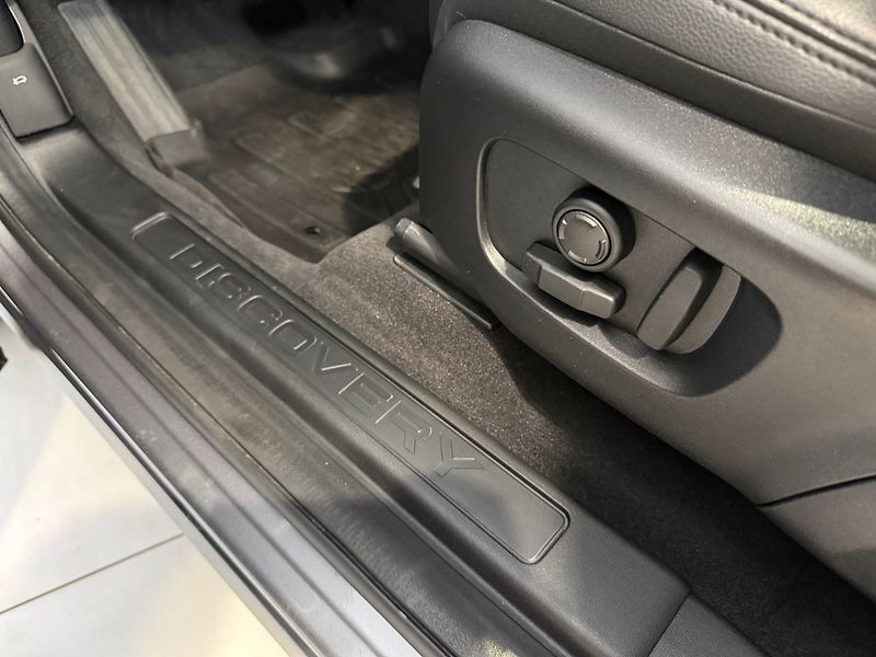 Land Rover Discovery Sport (2023) S D165 9AT AWD - fotka 23 z 28