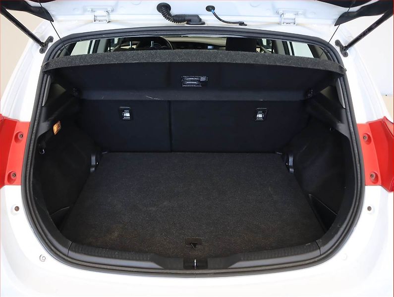 Toyota Auris (2013) 1.3 Dual VVT-i, Park. senzory - fotka 14 z 15