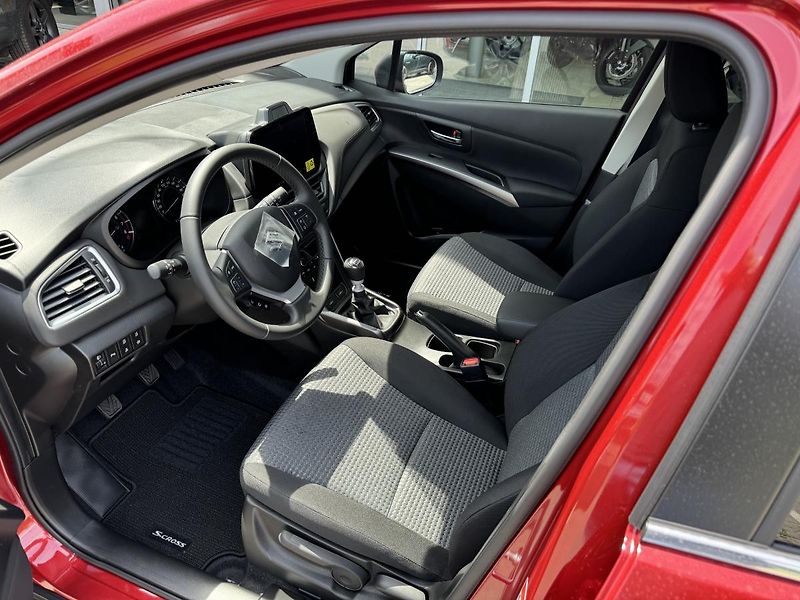 Suzuki S-Cross (2026) 1,4 Premium - fotka 4 z 6